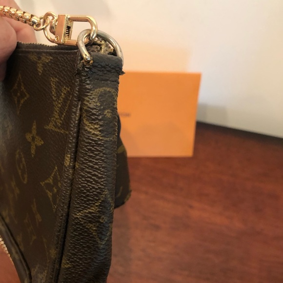 Louis Vuitton Pochette Accessoires Authentic - Picture 6 of 8